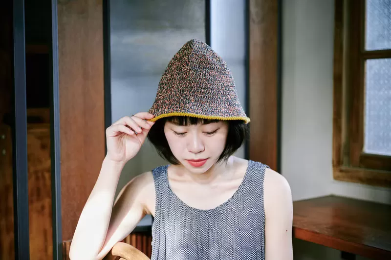 顏色｜寶石綠x銅黃 材質｜棉線 cotton 100% 製造｜手工編織 made in Taiwan 頭圍｜ 54~58 cm